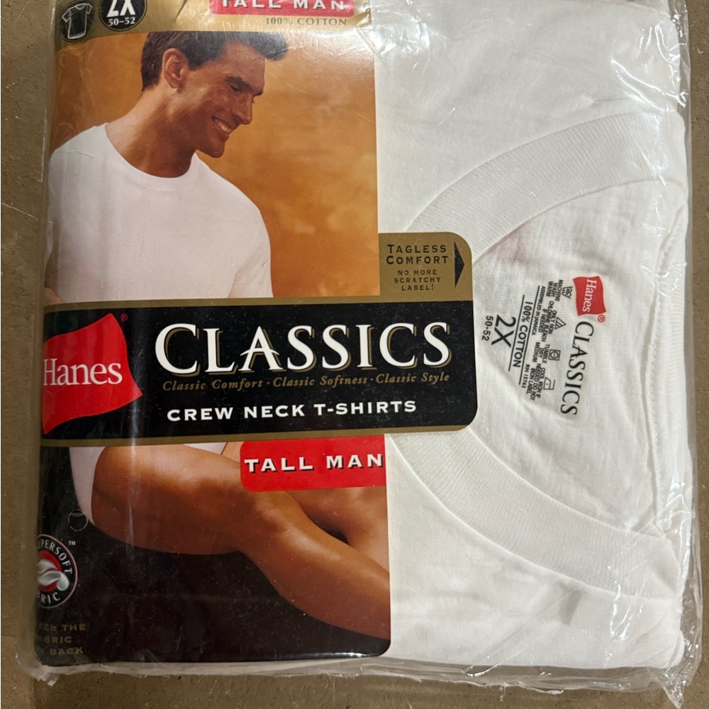Hanes Classics Men's White Crew Neck T-Shirts